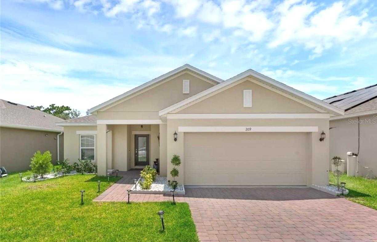 209 HAMLET, DAVENPORT, Single Family Residence,  for rent, The Mount Dora Group 